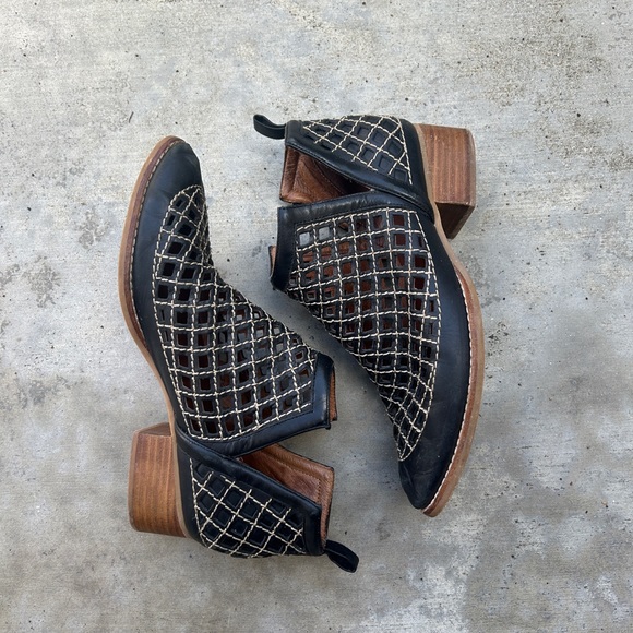 Jeffrey Campbell Taggart Ankle Boots | Summer Boots Size 8 - Picture 4 of 6